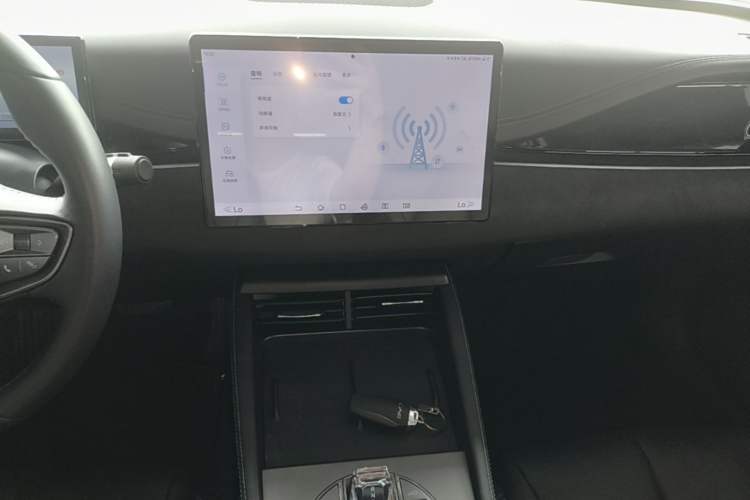 Used BYD Seal 06 New Energy 2024 DM-i 120KM Luxury Model Audio And AC Panel