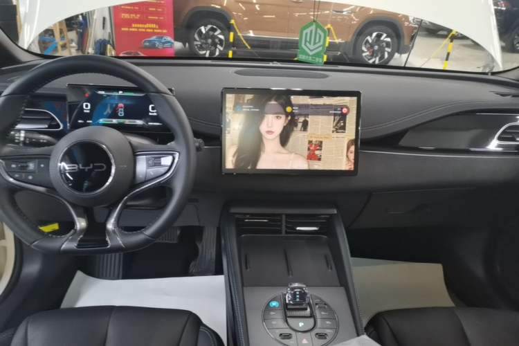 Used BYD Seal 06 New Energy 2024 DM-i 120KM Prestige Model Audio And AC Panel