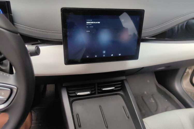 Used BYD Seal 06 New Energy 2024 DM-i 80KM Luxury Model Audio And AC Panel