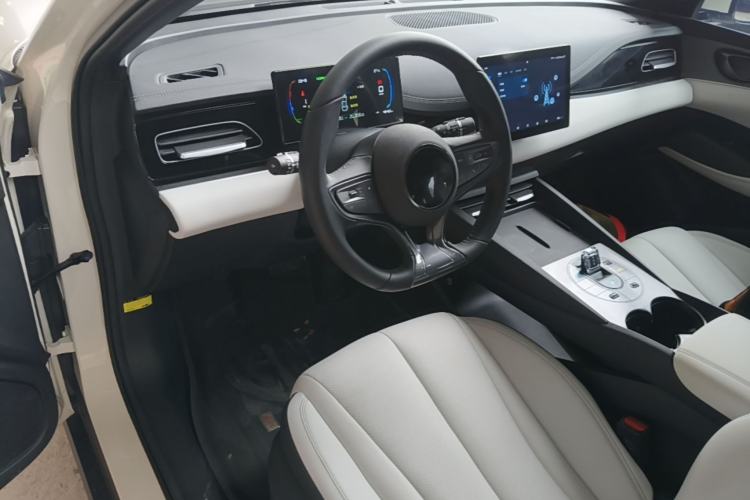Used BYD Seal 06 New Energy 2024 DM-i 80KM Luxury Model Center Console
