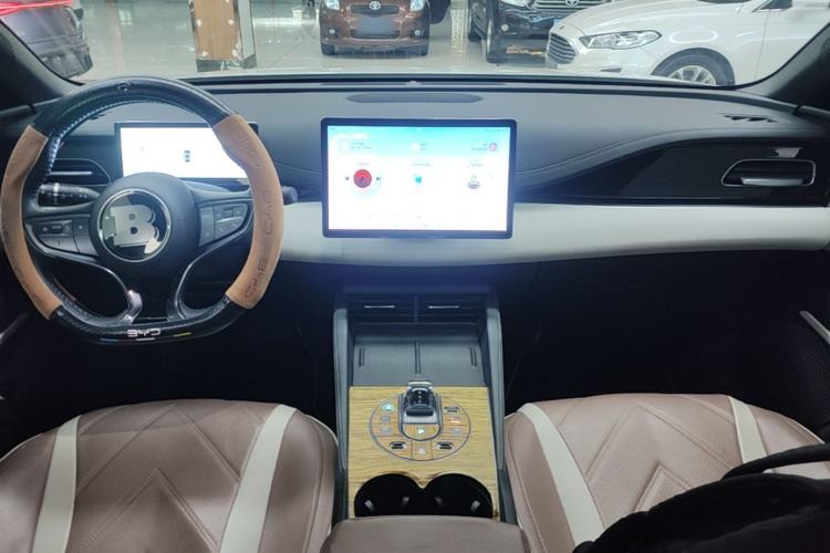 Used BYD Seal 06 New Energy 2024 DM-i 120KM Prestige Model Center Console