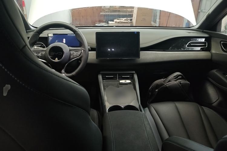 Used BYD Seal 06 New Energy 2024 DM-i 80KM Prestige Model Center Console