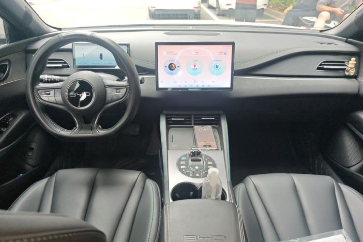 Used BYD Seal 06 New Energy 2024 DM-i 120KM Prestige Model Center Console