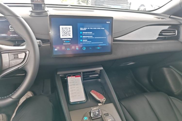 Used BYD Seal 06 New Energy 2024 DM-i 120KM Luxury Model Center Console