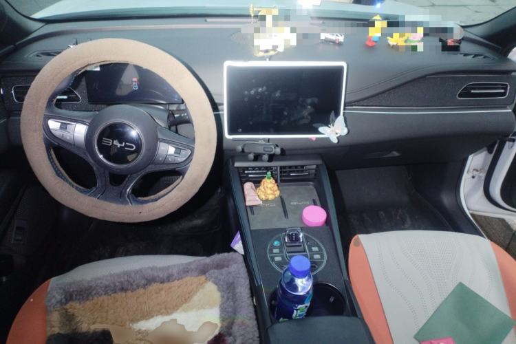 Used BYD Seal 06 New Energy 2024 DM-i 80KM Prestige Model Center Console