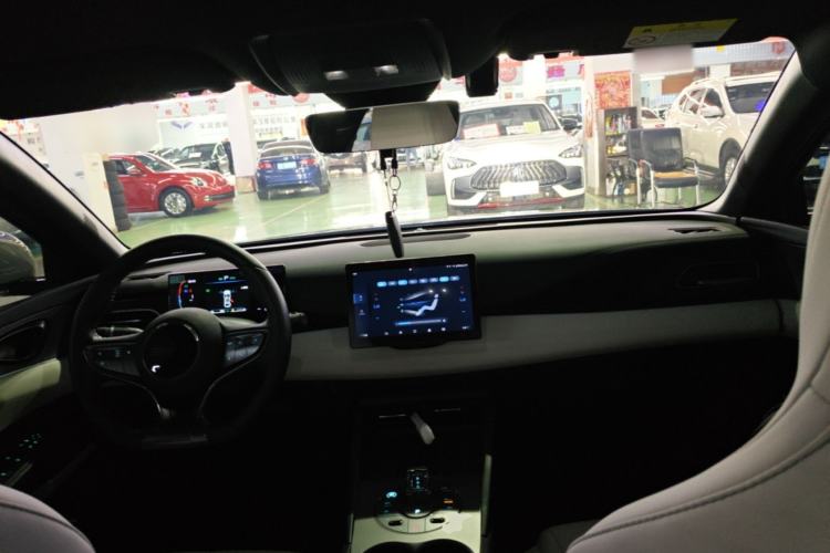 Used BYD Seal 06 New Energy 2024 DM-i 80KM Luxury Model Center Console