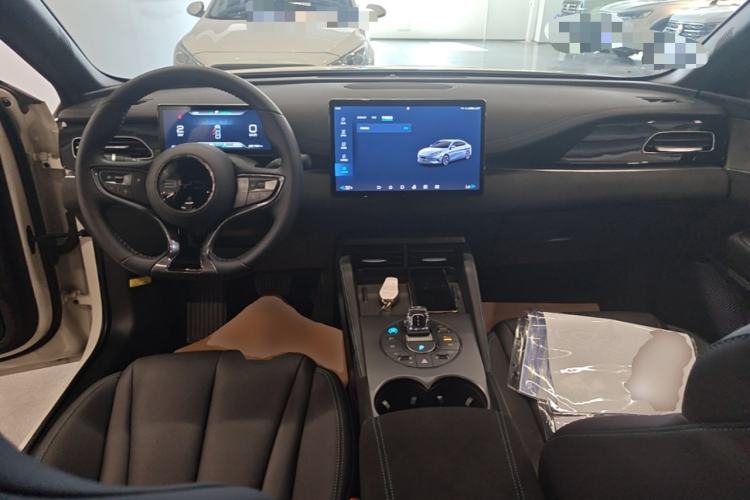 Used BYD Seal 06 New Energy 2024 DM-i 120KM Prestige Model Center Console