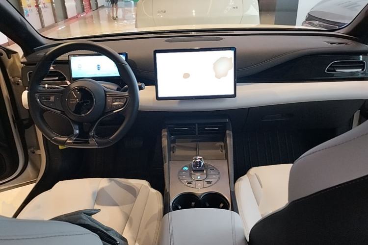 Used BYD Seal 06 New Energy 2024 DM-i 80KM Prestige Model Center Console