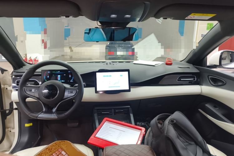 Used BYD Seal 06 New Energy 2024 DM-i 80KM Luxury Model Center Console