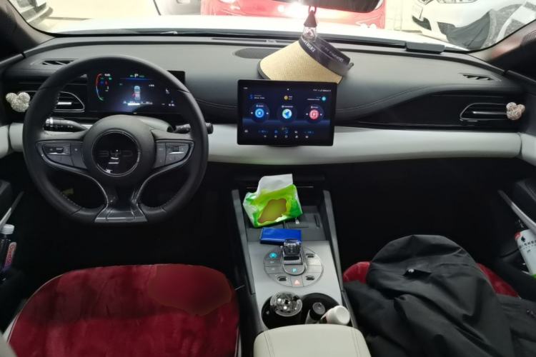 Used BYD Seal 06 New Energy 2024 DM-i 80KM Luxury Model Center Console