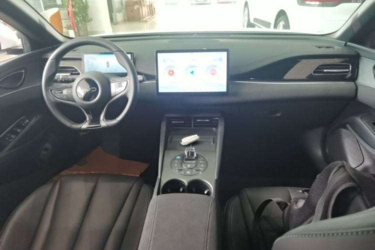 Used BYD Seal 06 New Energy 2024 DM-i 80KM Prestige Model Center Console