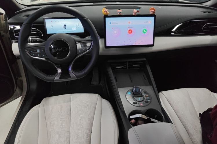 Used BYD Seal 06 New Energy 2024 DM-i 120KM Luxury Model Center Console