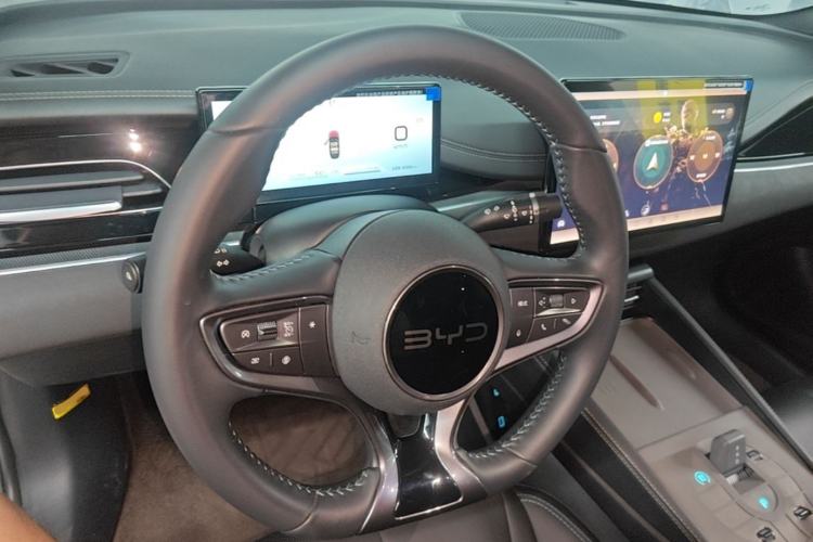 Used BYD Seal 06 New Energy 2024 DM-i 120KM Prestige Model Center Console
