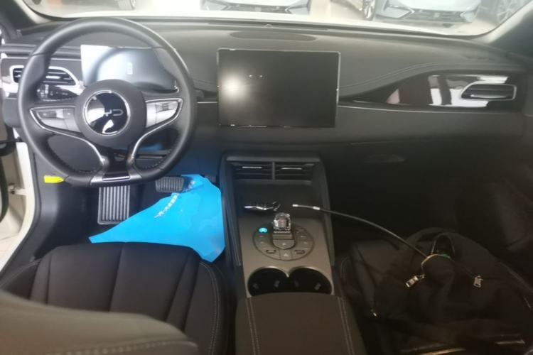 Used BYD Seal 06 New Energy 2024 DM-i 80KM Prestige Model Center Console