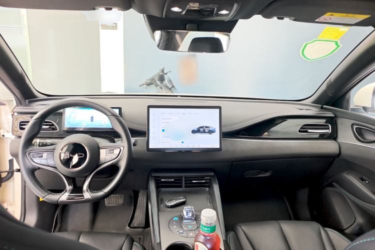 Used BYD Seal 06 New Energy 2024 DM-i 120KM Luxury Model Center Console