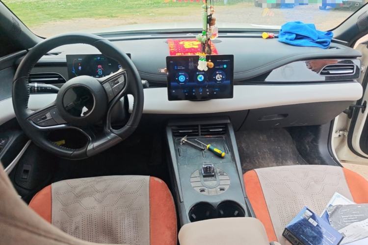 Used BYD Seal 06 New Energy 2024 DM-i 80KM Luxury Model Center Console