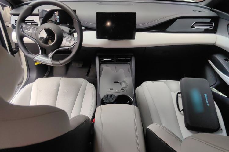 Used BYD Seal 06 New Energy 2024 DM-i 80KM Luxury Model Center Console