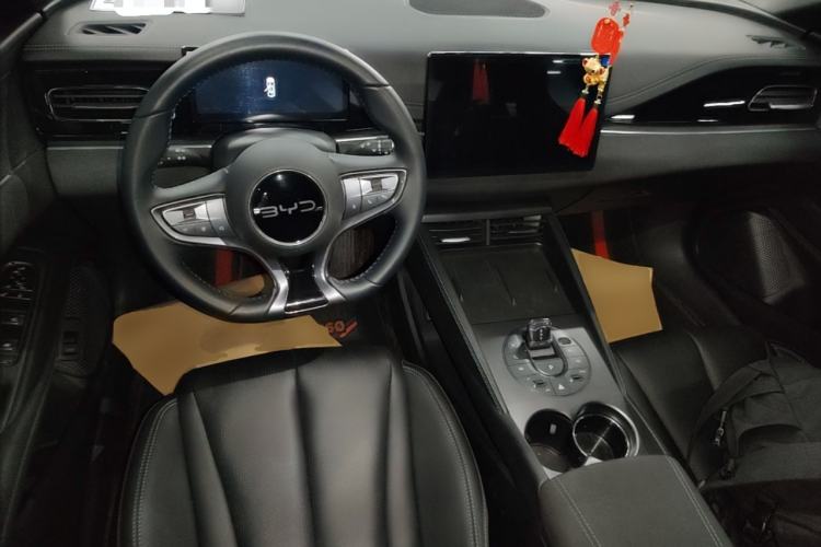 Used BYD Seal 06 New Energy 2024 DM-i 120KM Luxury Model Center Console
