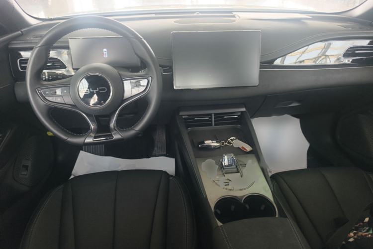Used BYD Seal 06 New Energy 2024 DM-i 80KM Prestige Model Center Console
