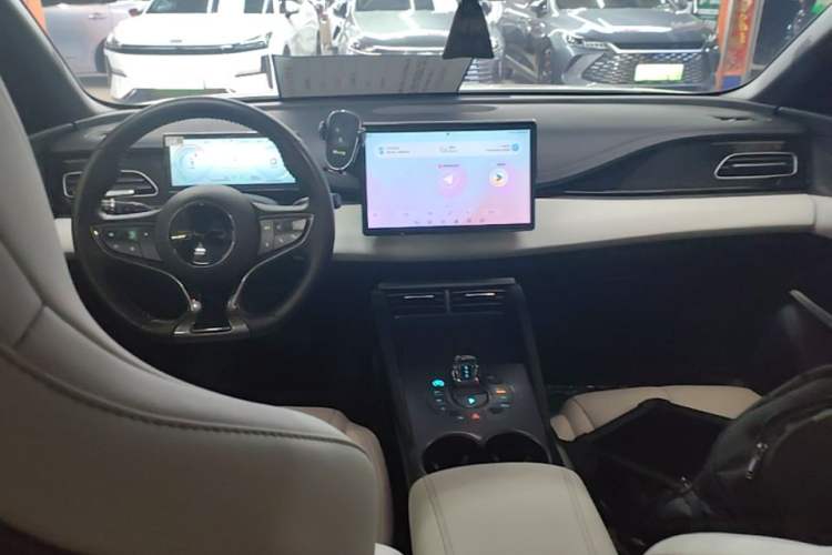 Used BYD Seal 06 New Energy 2024 DM-i 80KM Prestige Model Center Console