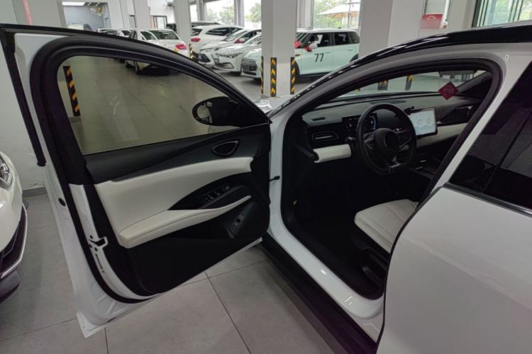 Used BYD Seal 06 New Energy 2024 DM-i 80KM Luxury Model Driver Seat