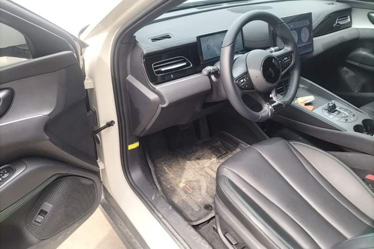 Used BYD Seal 06 New Energy 2024 DM-i 120KM Prestige Model Driver Seat