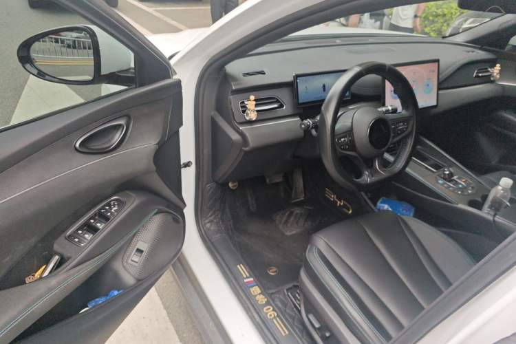 Used BYD Seal 06 New Energy 2024 DM-i 120KM Prestige Model Driver Seat