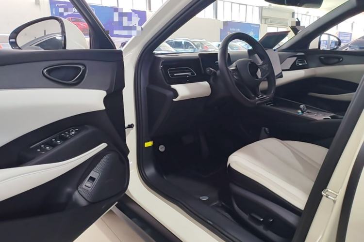 Used BYD Seal 06 New Energy 2024 DM-i 120KM Luxury Model Driver Seat