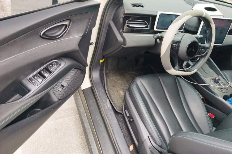 Used BYD Seal 06 New Energy 2024 DM-i 120KM Prestige Model Driver Seat
