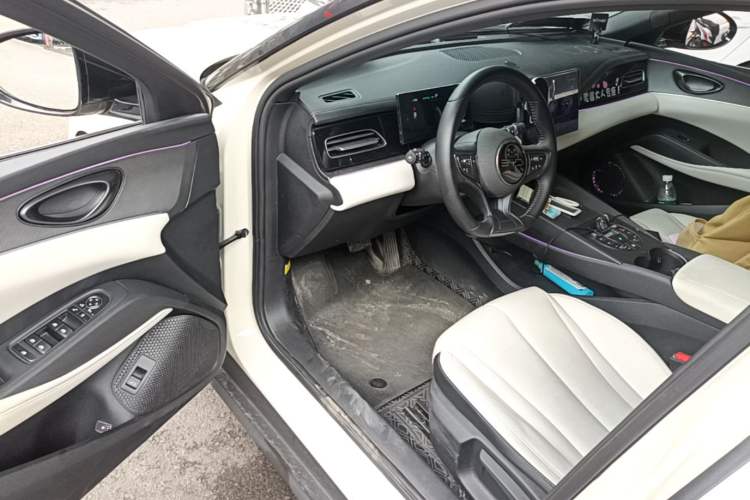 Used BYD Seal 06 New Energy 2024 DM-i 80KM Luxury Model Driver Seat