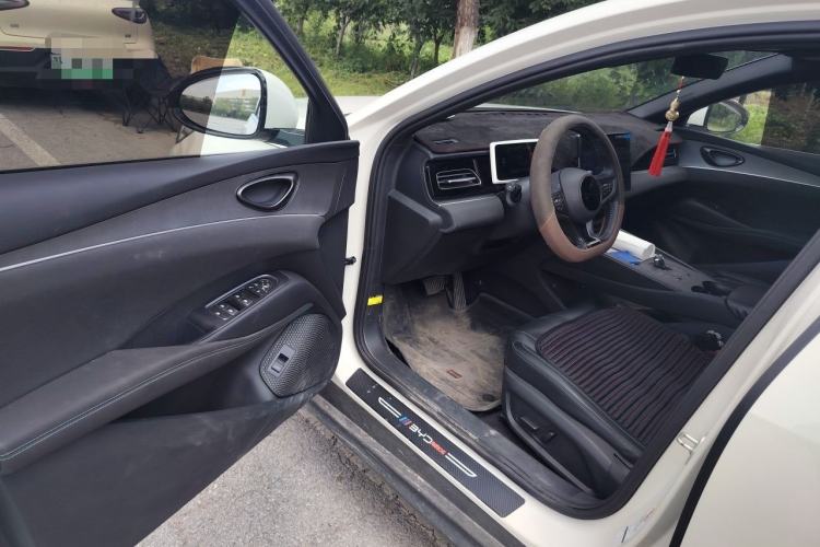 Used BYD Seal 06 New Energy 2024 DM-i 120KM Prestige Model Driver Seat