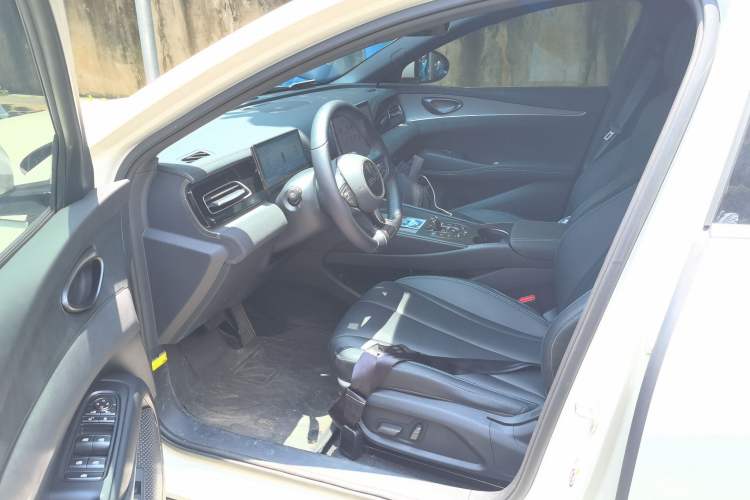 Used BYD Seal 06 New Energy 2024 DM-i 120KM Prestige Model Driver Seat