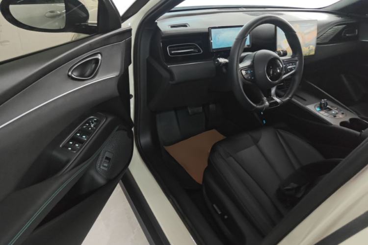 Used BYD Seal 06 New Energy 2024 DM-i 120KM Luxury Model Driver Seat