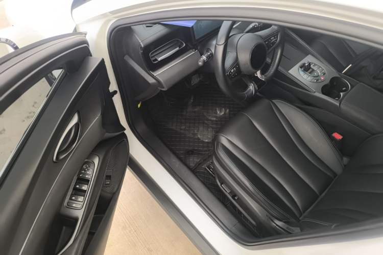 Used BYD Seal 06 New Energy 2024 DM-i 80KM Prestige Model Driver Seat