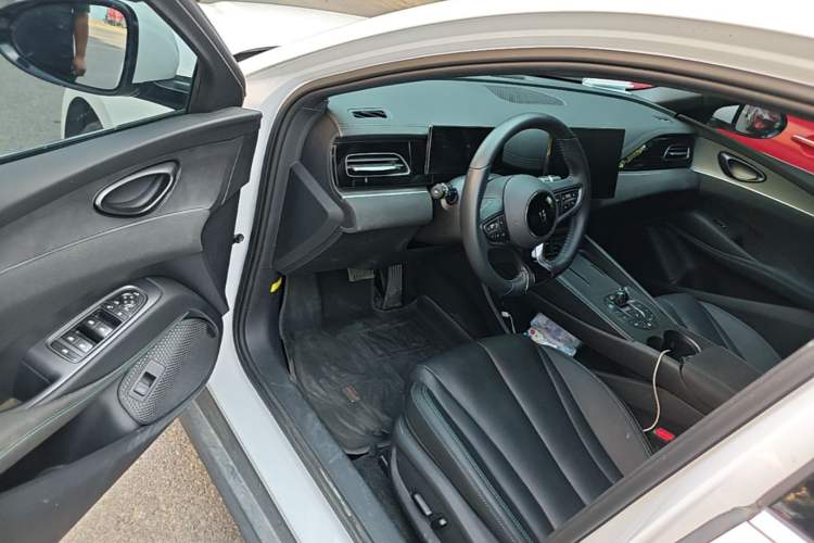 Used BYD Seal 06 New Energy 2024 DM-i 120KM Luxury Model Driver Seat