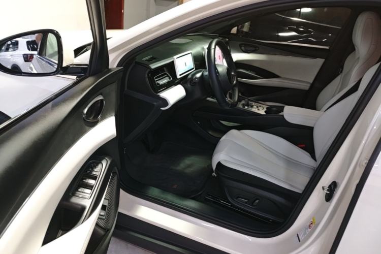 Used BYD Seal 06 New Energy 2024 DM-i 80KM Prestige Model Driver Seat