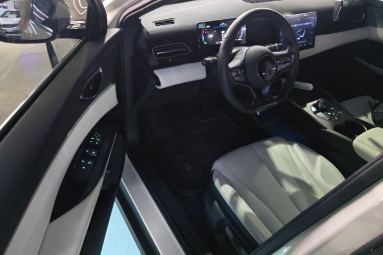 Used BYD Seal 06 New Energy 2024 DM-i 80KM Luxury Model Driver Seat