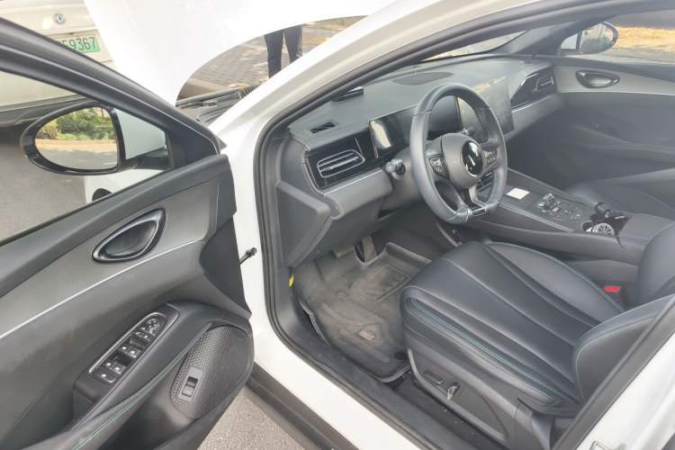 Used BYD Seal 06 New Energy 2024 DM-i 80KM Prestige Model Driver Seat