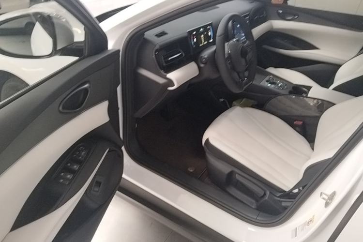 Used BYD Seal 06 New Energy 2024 DM-i 80KM Luxury Model Driver Seat