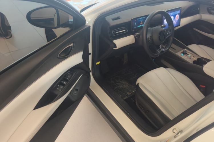 Used BYD Seal 06 New Energy 2024 DM-i 120KM Prestige Model Driver Seat