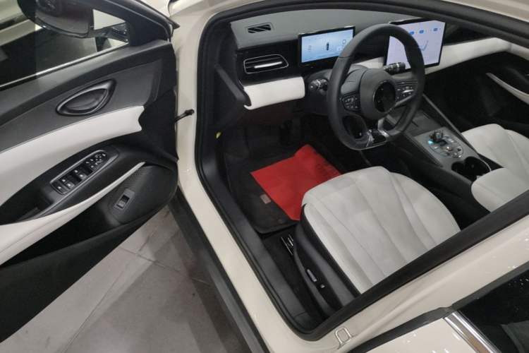 Used BYD Seal 06 New Energy 2024 DM-i 120KM Luxury Model Driver Seat