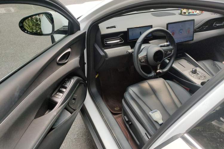 Used BYD Seal 06 New Energy 2024 DM-i 80KM Prestige Model Driver Seat