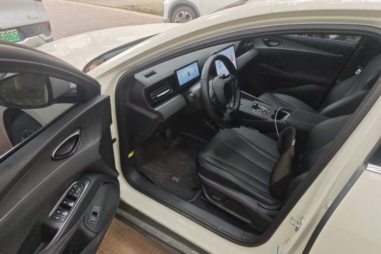 Used BYD Seal 06 New Energy 2024 DM-i 80KM Prestige Model Driver Seat