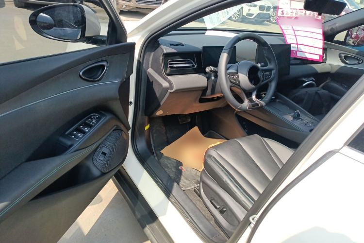 Used BYD Seal 06 New Energy 2024 DM-i 120KM Luxury Model Driver Seat