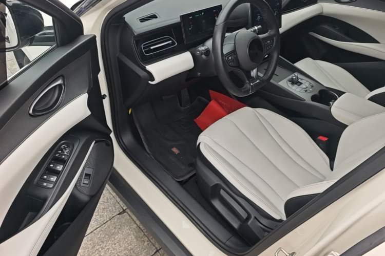 Used BYD Seal 06 New Energy 2024 DM-i 80KM Luxury Model Driver Seat