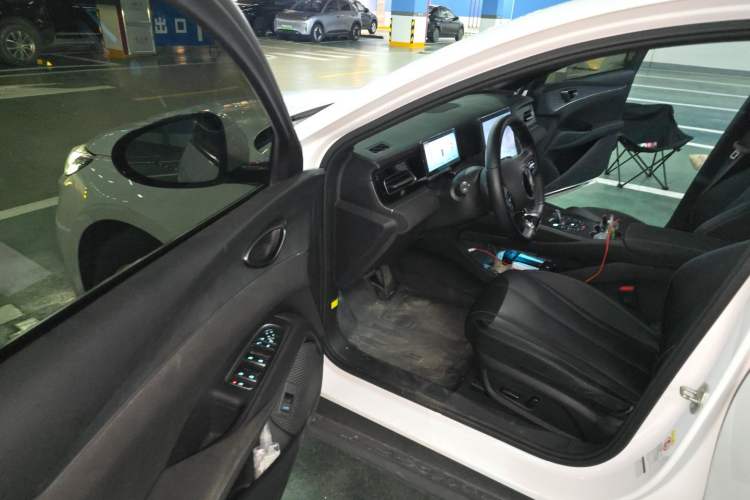 Used BYD Seal 06 New Energy 2024 DM-i 80KM Prestige Model Driver Seat
