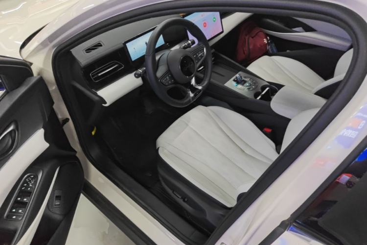 Used BYD Seal 06 New Energy 2024 DM-i 120KM Luxury Model Driver Seat