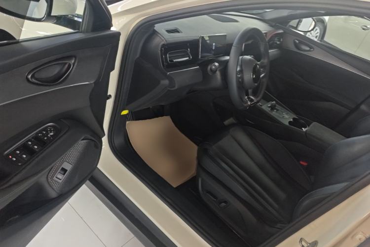 Used BYD Seal 06 New Energy 2024 DM-i 120KM Prestige Model Driver Seat
