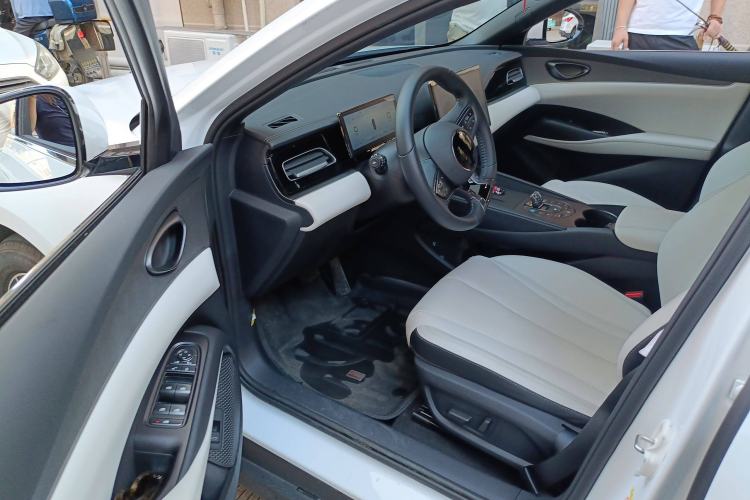 Used BYD Seal 06 New Energy 2024 DM-i 80KM Prestige Model Driver Seat