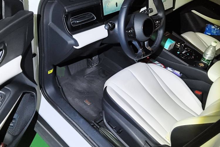 Used BYD Seal 06 New Energy 2024 DM-i 80KM Prestige Model Driver Seat